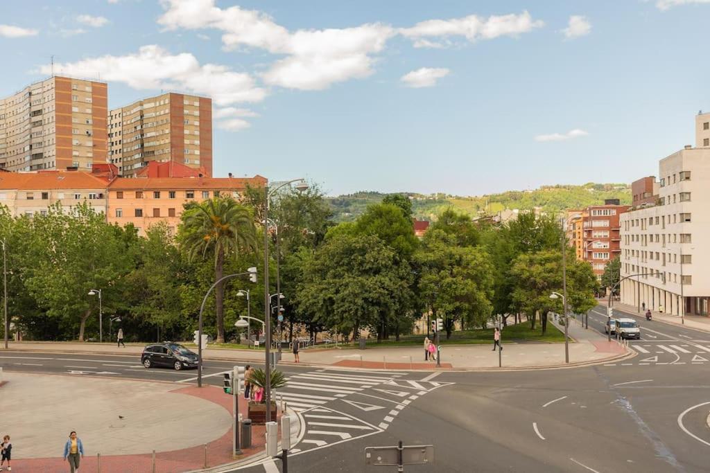 Frente Al Parque, En El Centro Apartment Bilbao Exterior photo